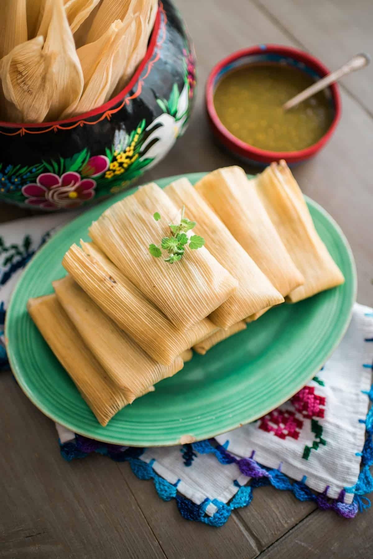 Chicken tamales in green salsa
